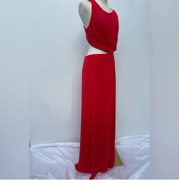 BCBGMAXAZRIA NWT RED CROSS BACK OPEN BACK OLESYA MAXI DRESS GORGEOUS!!